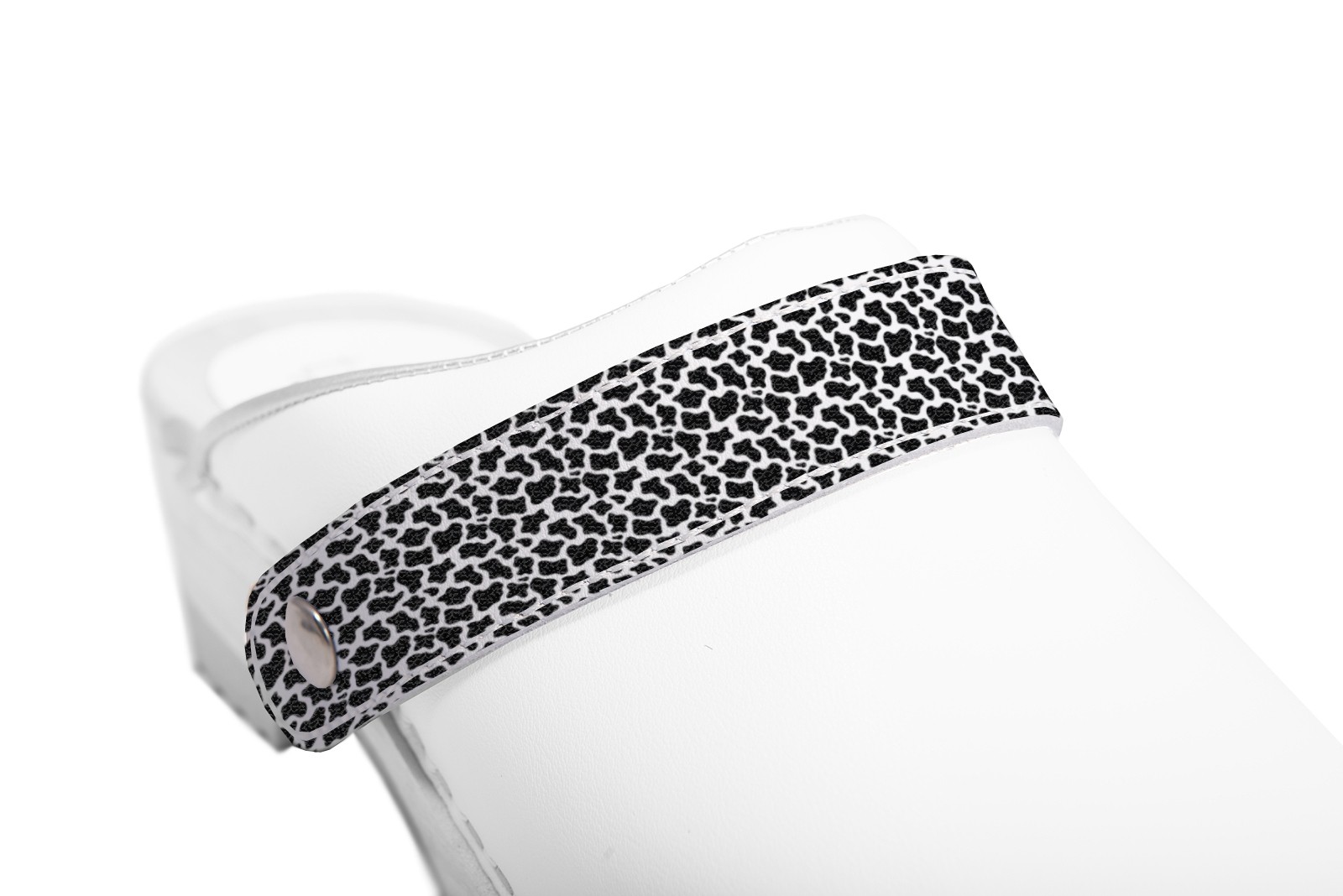 Click Straps Cow White
